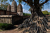 Thailand - Old Sukhothai - Wat Si Sawai. 